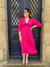 Charger l'image dans la galerie, Robe Sandra fuchsia