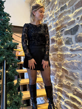 Charger l'image dans la galerie, Jupe short Vahina noir