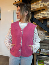 Charger l'image dans la galerie, Veste sans manches bouclettes rose Nolya