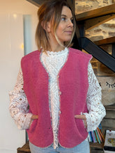 Charger l'image dans la galerie, Veste sans manches bouclettes rose Nolya