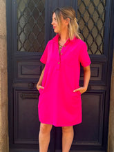 Charger l'image dans la galerie, Robe courte fuchsia Taylor