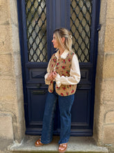 Charger l'image dans la galerie, Veste Sans Manches Femme Bouclette Fleurie Youna– Coupe Droite Style Bohème | La Capsule d'Evy