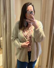 Charger l&#39;image dans la galerie, Gilet georginette beige
