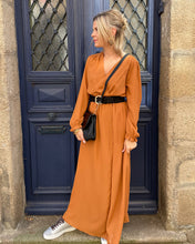 Charger l&#39;image dans la galerie, Robe Margot camel

