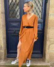 Charger l&#39;image dans la galerie, Robe Margot camel

