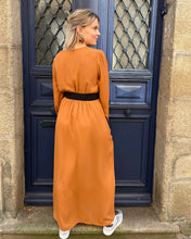 Charger l&#39;image dans la galerie, Robe Margot camel
