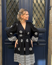 Charger l&#39;image dans la galerie, Robe Tina
