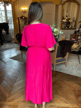 Charger l&#39;image dans la galerie, Robe Lara fuchsia
