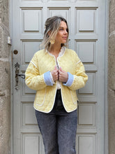 Charger l&#39;image dans la galerie, Veste jaune Abelle
