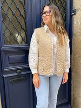 Charger l&#39;image dans la galerie, Veste sans manches Mahalia beige
