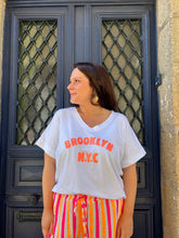 Charger l&#39;image dans la galerie, Tshirt Brooklyn orange
