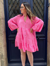 Charger l&#39;image dans la galerie, Robe Irina rayée fuchsia
