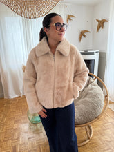Charger l&#39;image dans la galerie, Veste Julie beige
