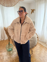 Charger l&#39;image dans la galerie, Veste Julie beige
