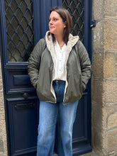 Charger l&#39;image dans la galerie, Parka reversible courte kaki
