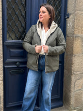 Charger l&#39;image dans la galerie, Parka reversible courte kaki
