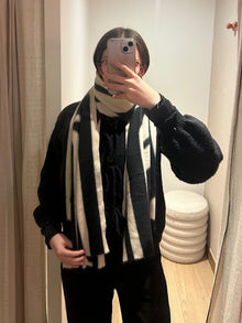 Echarpe noir et beige