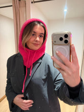 Charger l'image dans la galerie, Cagoule Fuchsia
