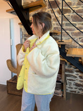 Charger l'image dans la galerie, Veste reversible jaune Selma
