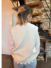 Charger l'image dans la galerie, Veste sans manches Amina
