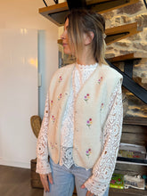 Charger l'image dans la galerie, Veste sans manches Amina
