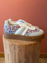 Charger l'image dans la galerie, Basket Liberty blanches

