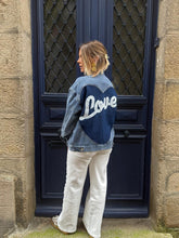 Charger l'image dans la galerie, Veste en jean LOVE
