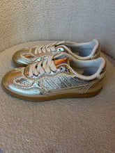 Charger l'image dans la galerie, Basket dorée
