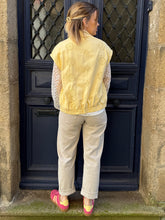 Charger l'image dans la galerie, Veste sans manches Owen jaune
