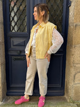 Charger l'image dans la galerie, Veste sans manches Owen jaune
