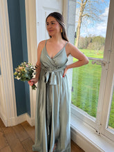 Charger l'image dans la galerie, Robe Selena vert d'eau
