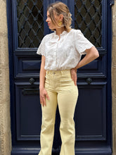 Charger l'image dans la galerie, Blouse blanche brodée Maria

