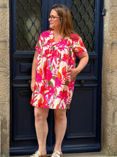 Charger l'image dans la galerie, Robe short courte imprimé floral Azia
