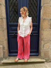 Charger l'image dans la galerie, Blouse blanche brodée Eugénie
