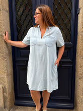 Charger l'image dans la galerie, Robe courte rosalie en jean Curvy
