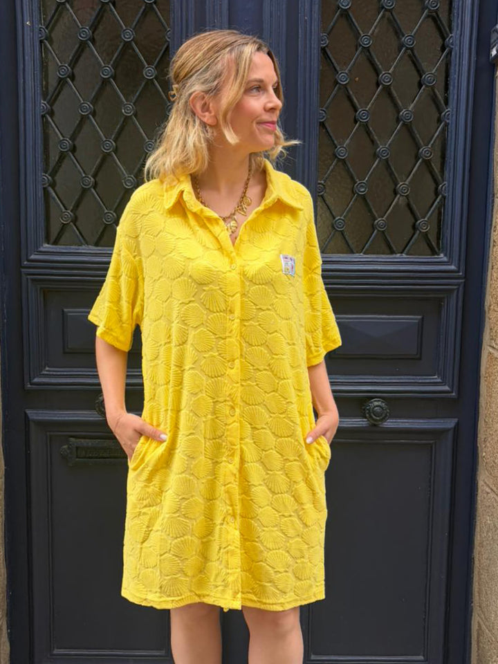 Robe éponge jaune coquillage
