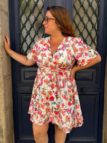 Robe courte fleurie Ara