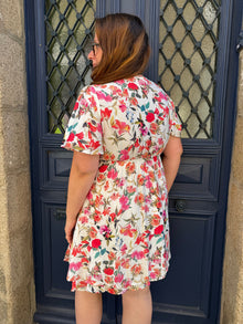 Robe courte fleurie Ara