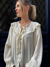 Charger l'image dans la galerie, Blouse ecrue madelaine

