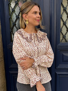 Blouse fleurie col claudine Valeria