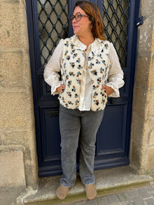 Veste sans manches fleurie curvy Wendy