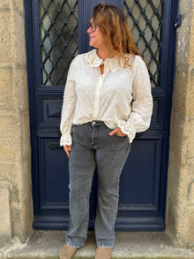 Jean Gris Amelia Curvy