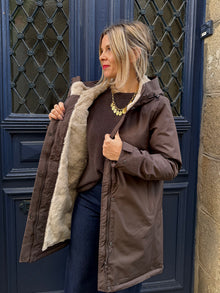 Parka fourrée longue chocolat