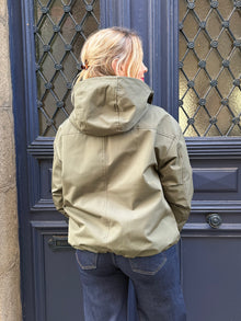 veste fourrée impermeable kaki