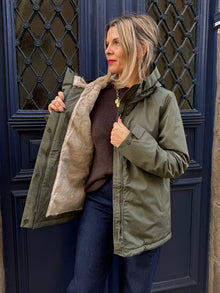 Parka impermable fourrée kaki