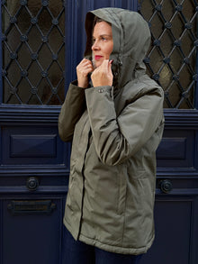 Parka impermable fourrée kaki